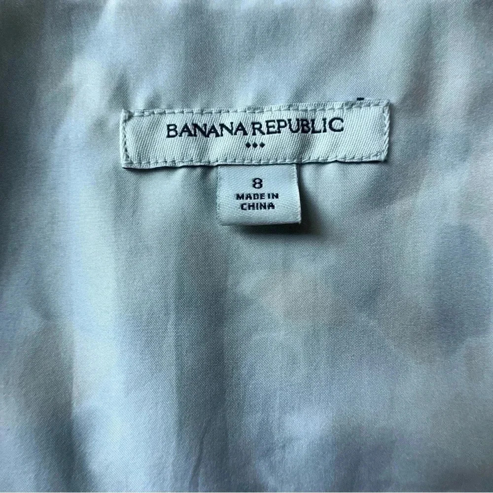 BANANA REPUBLIC | NWOT | SHORT SLEEVED FLORAL WRAP DRESS YELLOW GRAY | SIZE: 8 - Picture 9 of 9